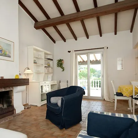 Modern Holiday With Swimming Pool Seabeach Nearby Сasa de vacaciones
