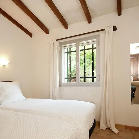 Сasa de vacaciones Modern Holiday With Swimming Pool Seabeach Nearby Sainte-Maxime