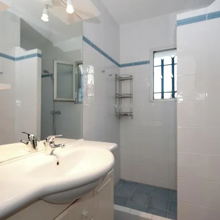 Modern Holiday With Swimming Pool Seabeach Nearby Sainte-Maxime