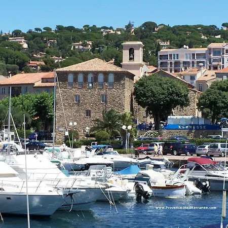 Modern Holiday With Swimming Pool Seabeach Nearby Sainte-Maxime